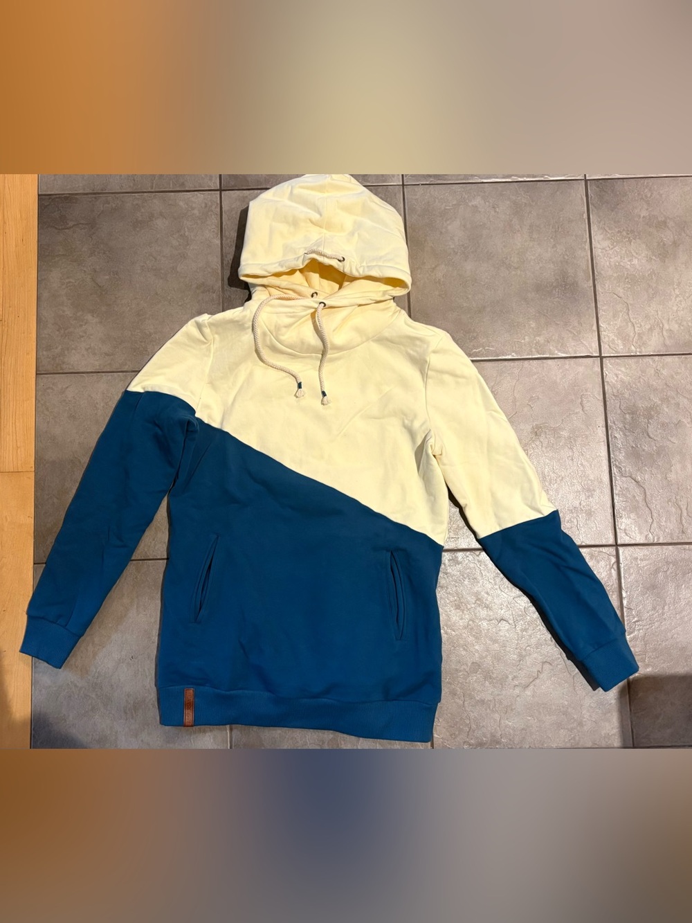 Two-Tone Hooded Pullover Sweatshirt in Pale Yellow and Teal